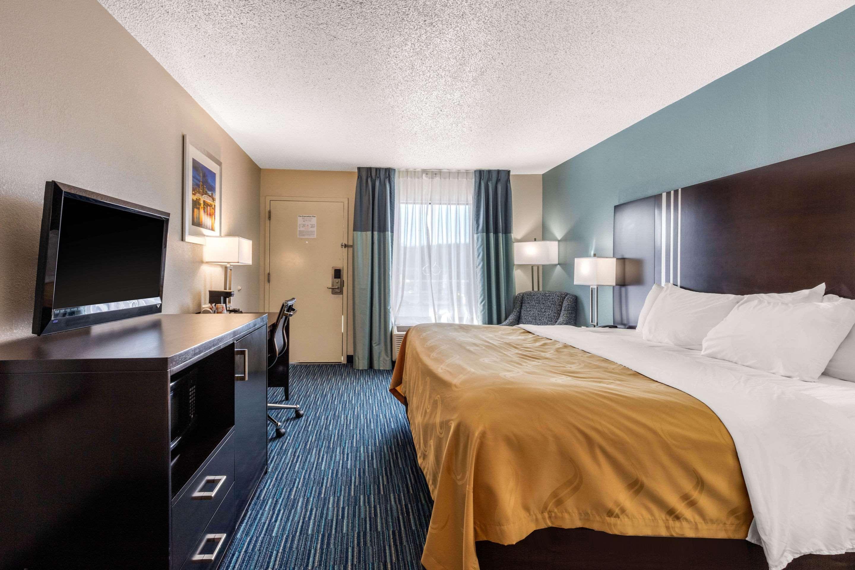 Quality Inn Gordonsville Экстерьер фото
