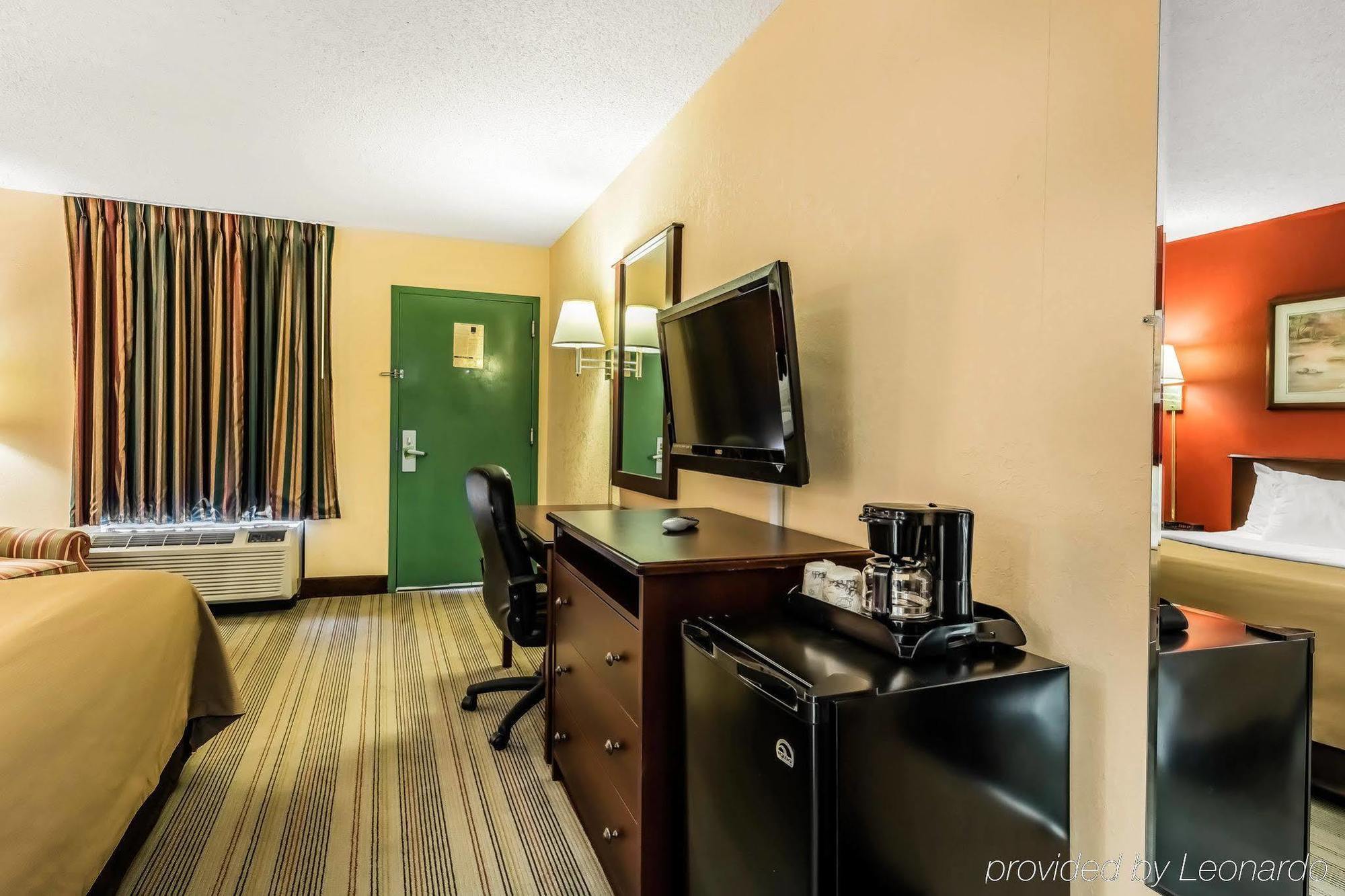 Quality Inn Gordonsville Экстерьер фото